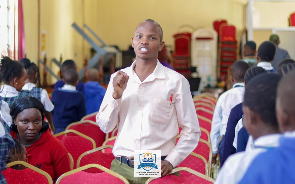 Day School 1 Day School KMBPS