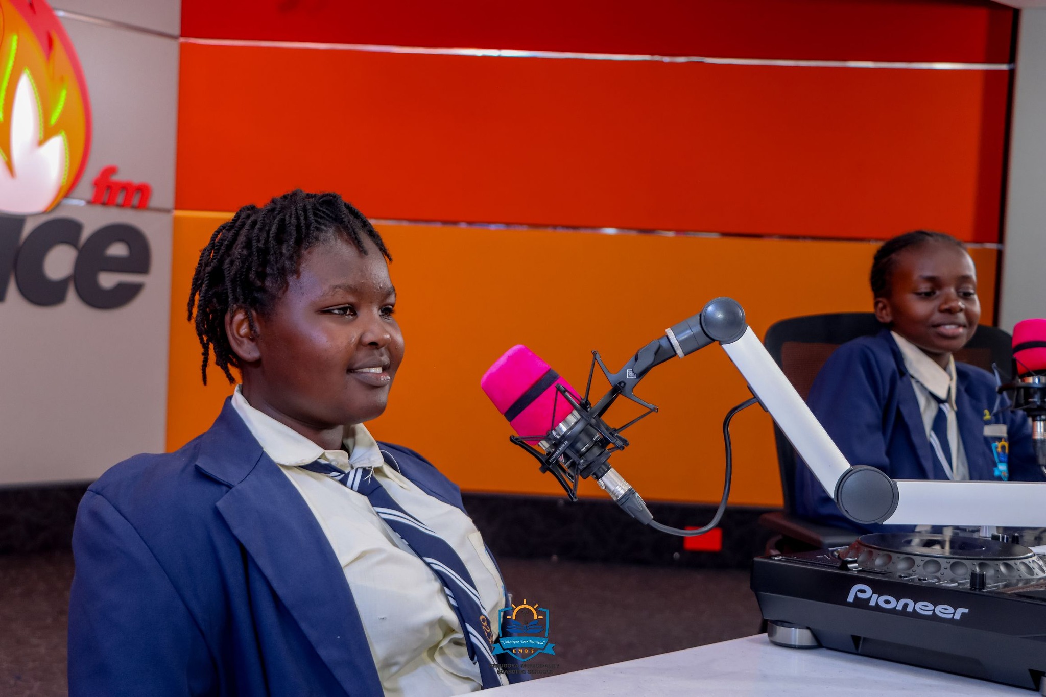 Junior School 9 jOURNALISM Club